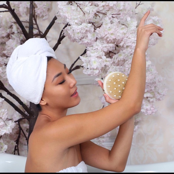 🌸DAILY CONCEPTS DETOX MASSAGE BRUSH - VIGOROUS🌸 - Picture 5 of 9